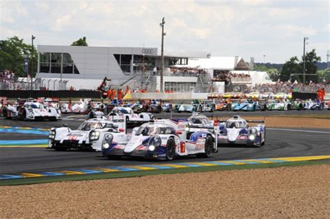 Le Mans 24 Hours: A Frantic Dance on the Edge of Speed and Endurance!